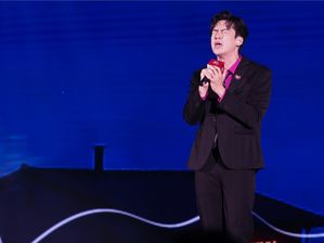 长沙直击》宝弟台上唱一半突泪崩！高凌风这首歌逼哭全场